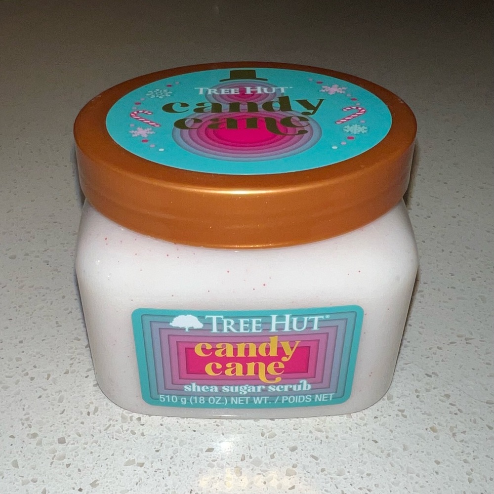 NEW - Treehut Candy Cane Shea Sugar Body Scrub